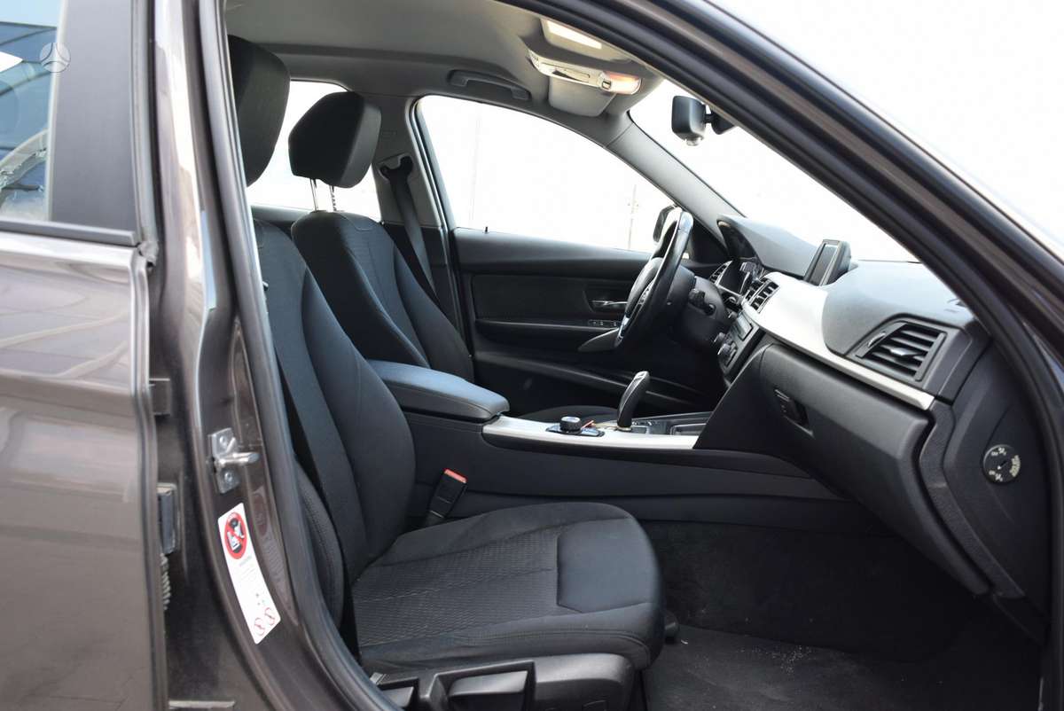 BMW 320, 2.0 l., Седан