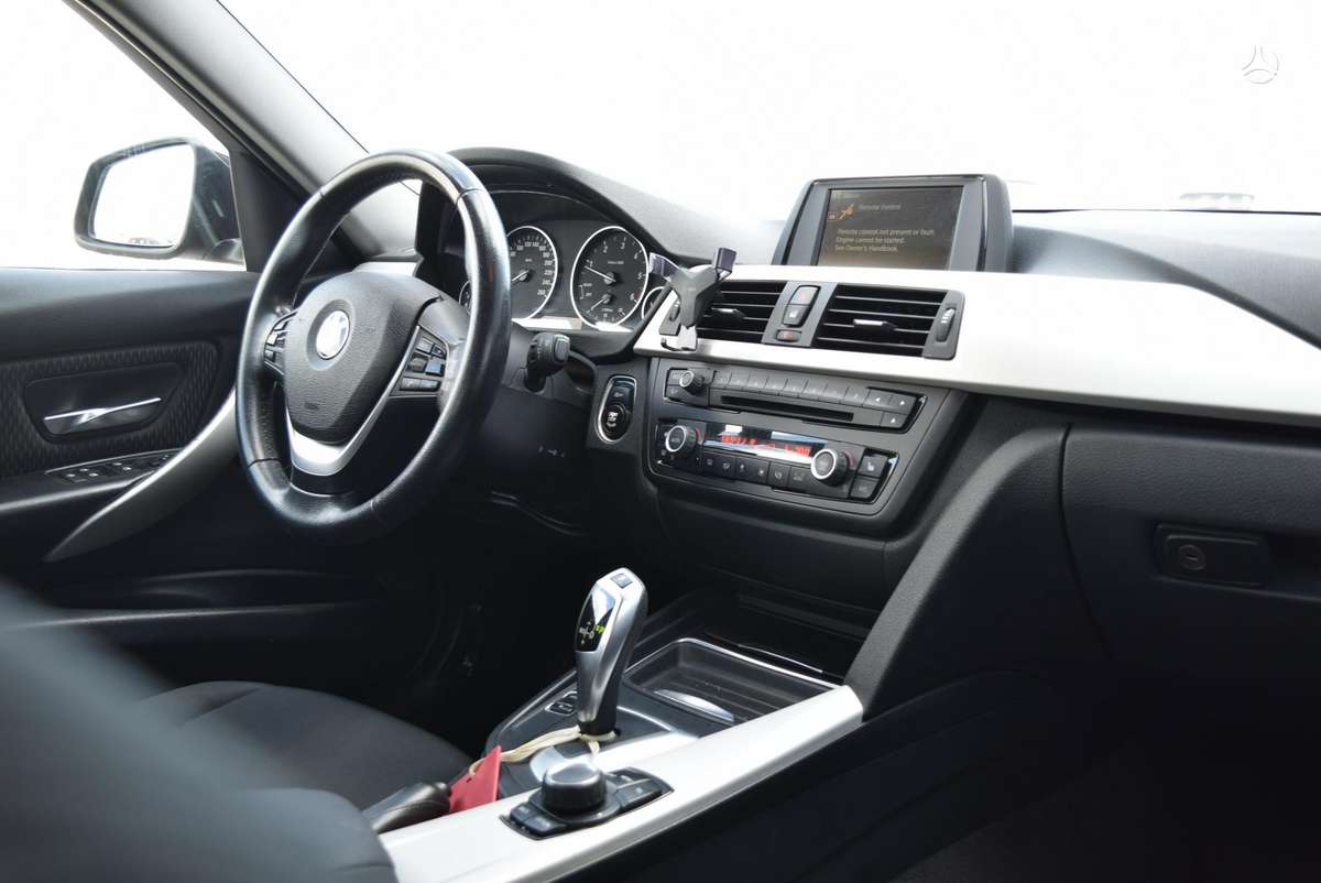 BMW 320, 2.0 l., Седан