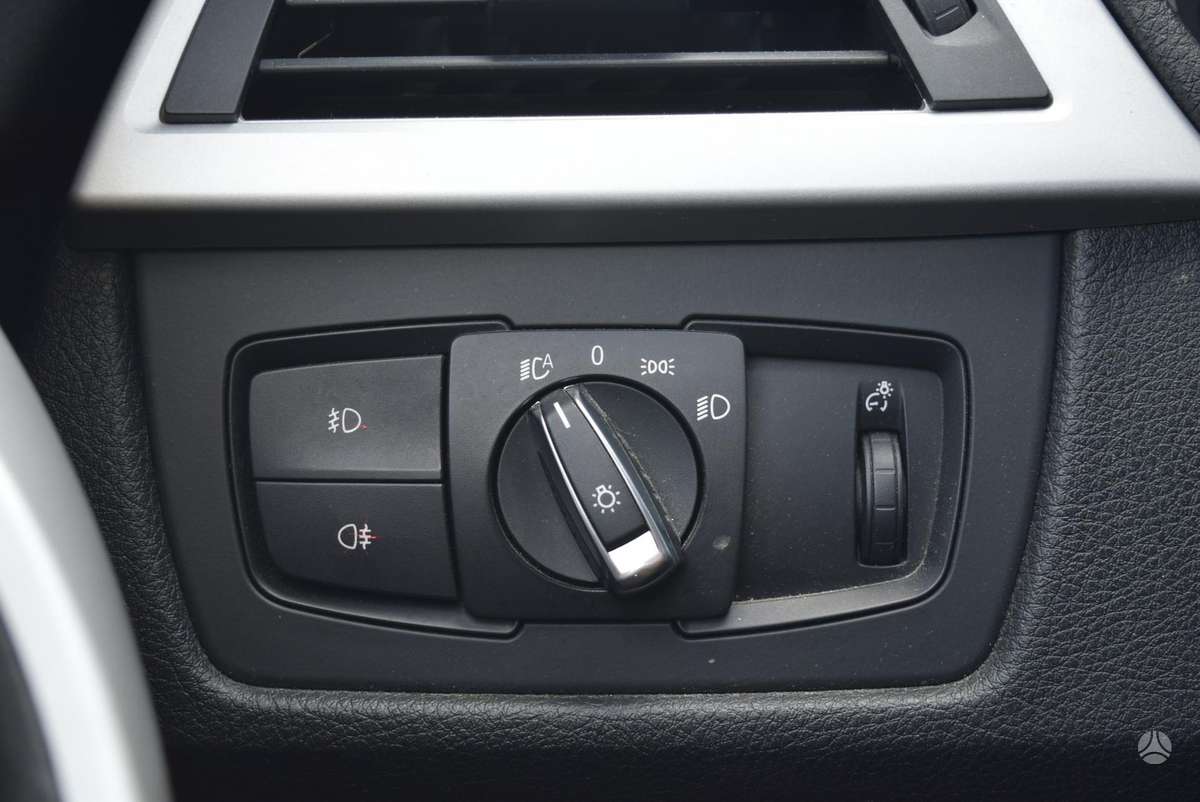 BMW 320, 2.0 l., Седан
