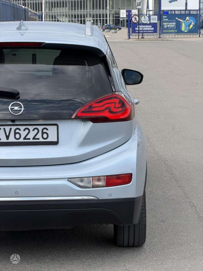 Opel Ampera, 60 kWh, hatchback