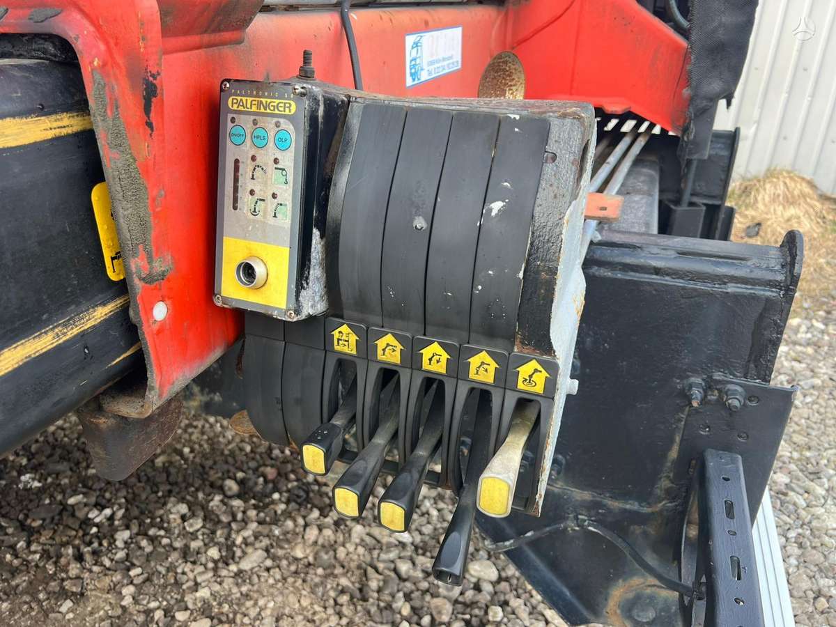 Volvo FM9, PALFINGER CRANE, su kranu