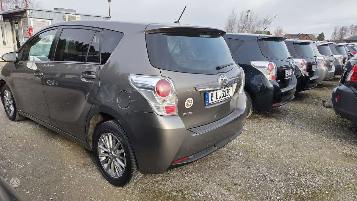Toyota Verso - 4
