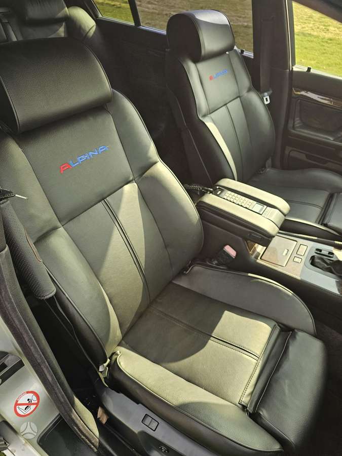 BMW 740, 4.4 l., Седан
