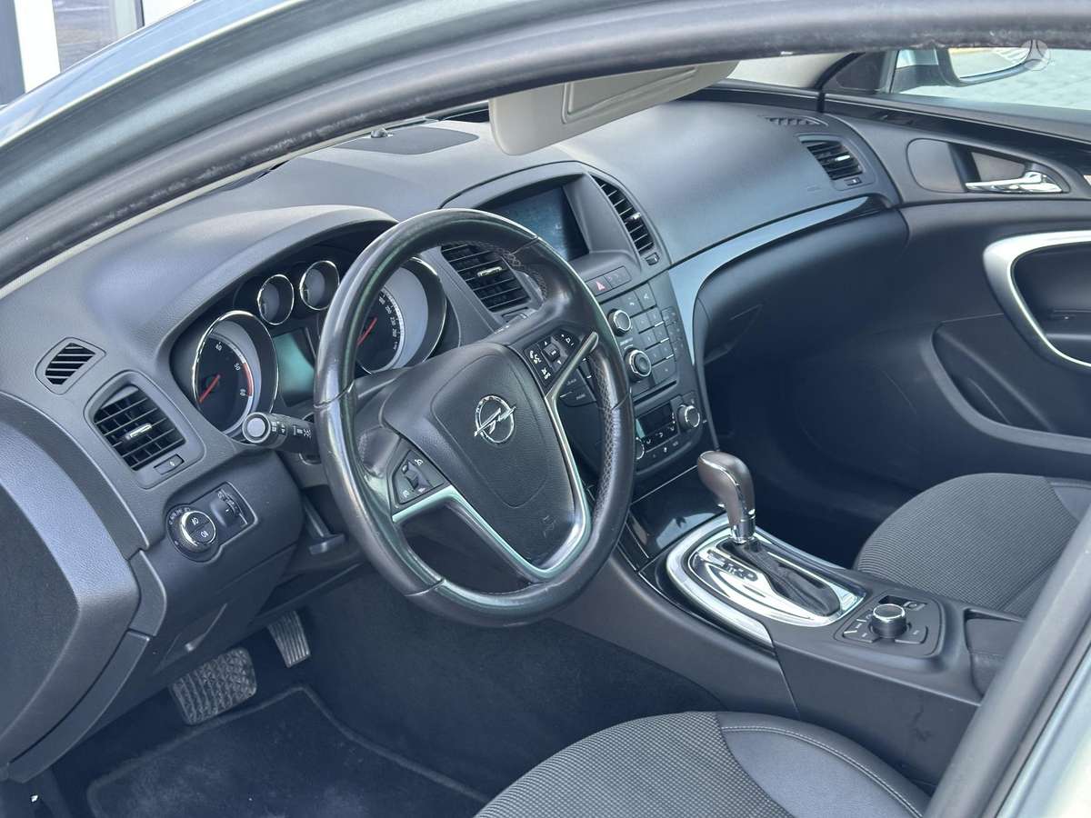 Opel Insignia, 2.0 l., Универсал