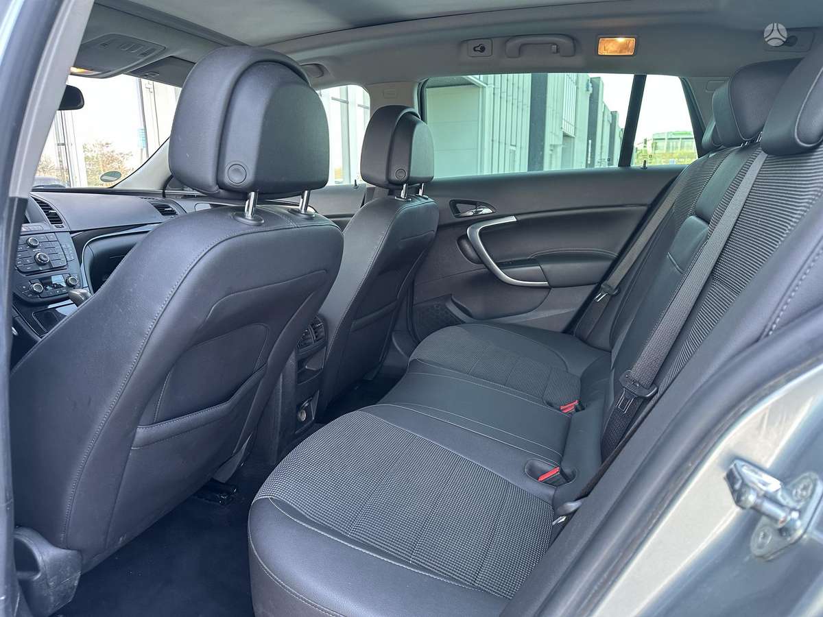 Opel Insignia, 2.0 l., Универсал