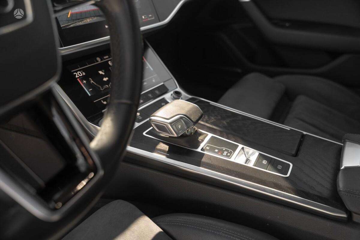 Audi A6, 2.0 l., Седан