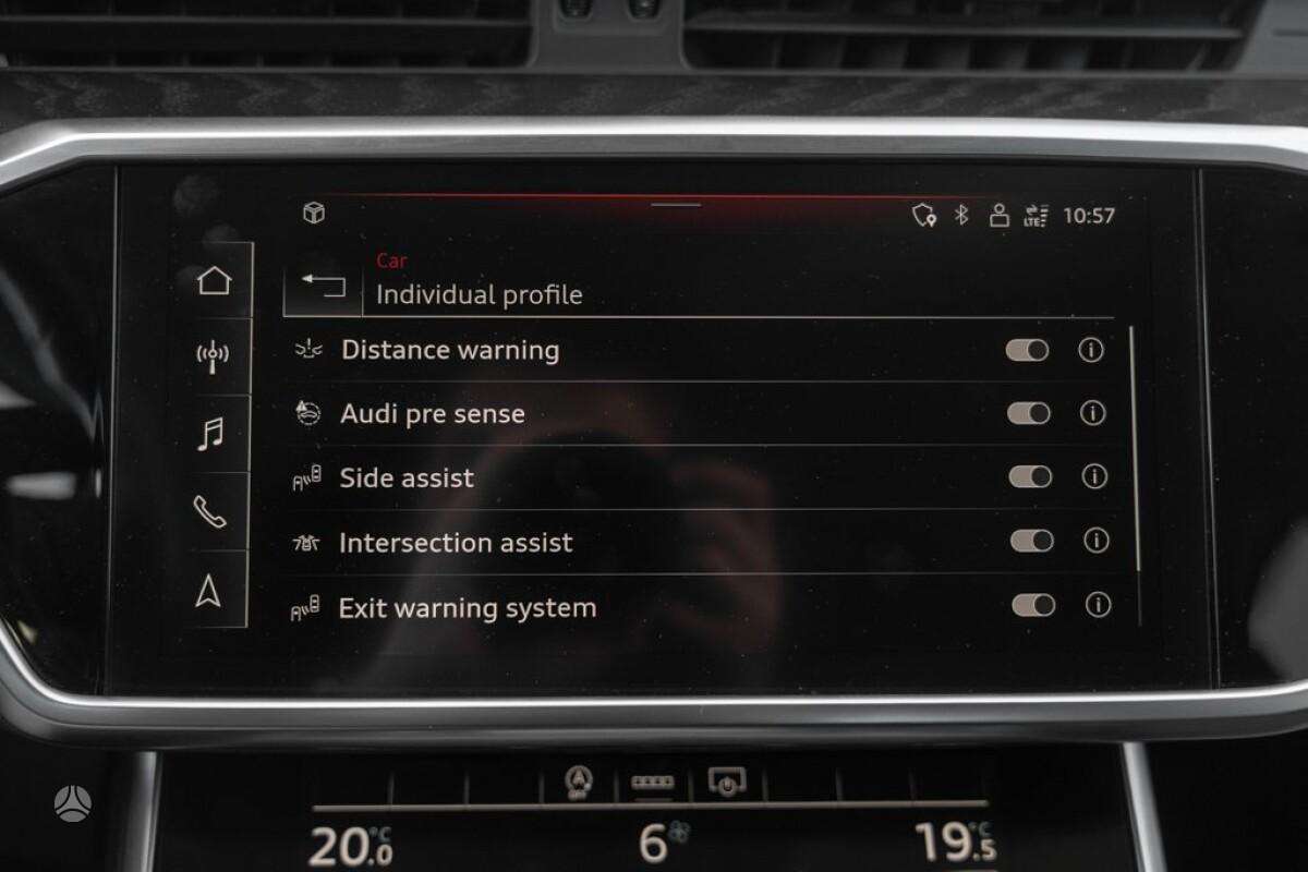 Audi A6, 2.0 l., Седан