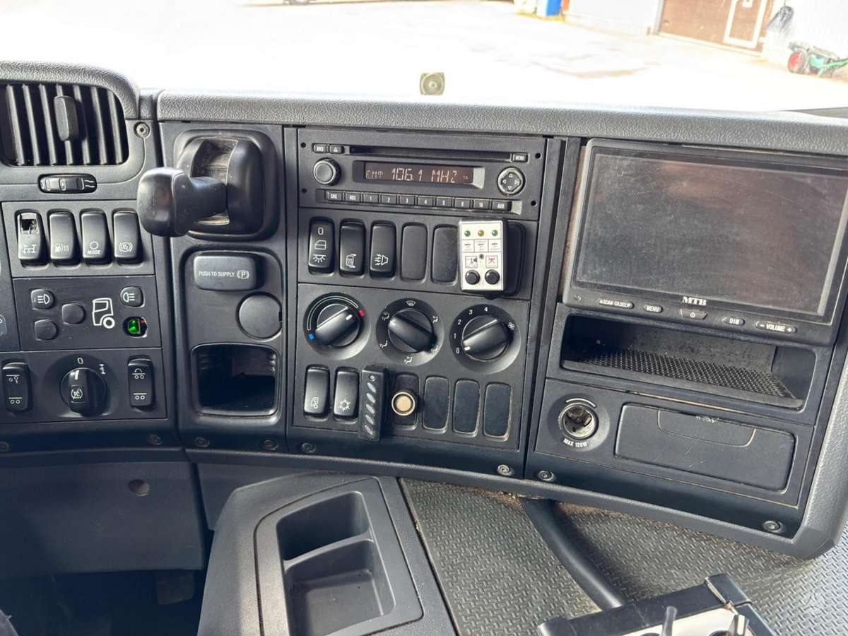Scania P320, garbage trucks