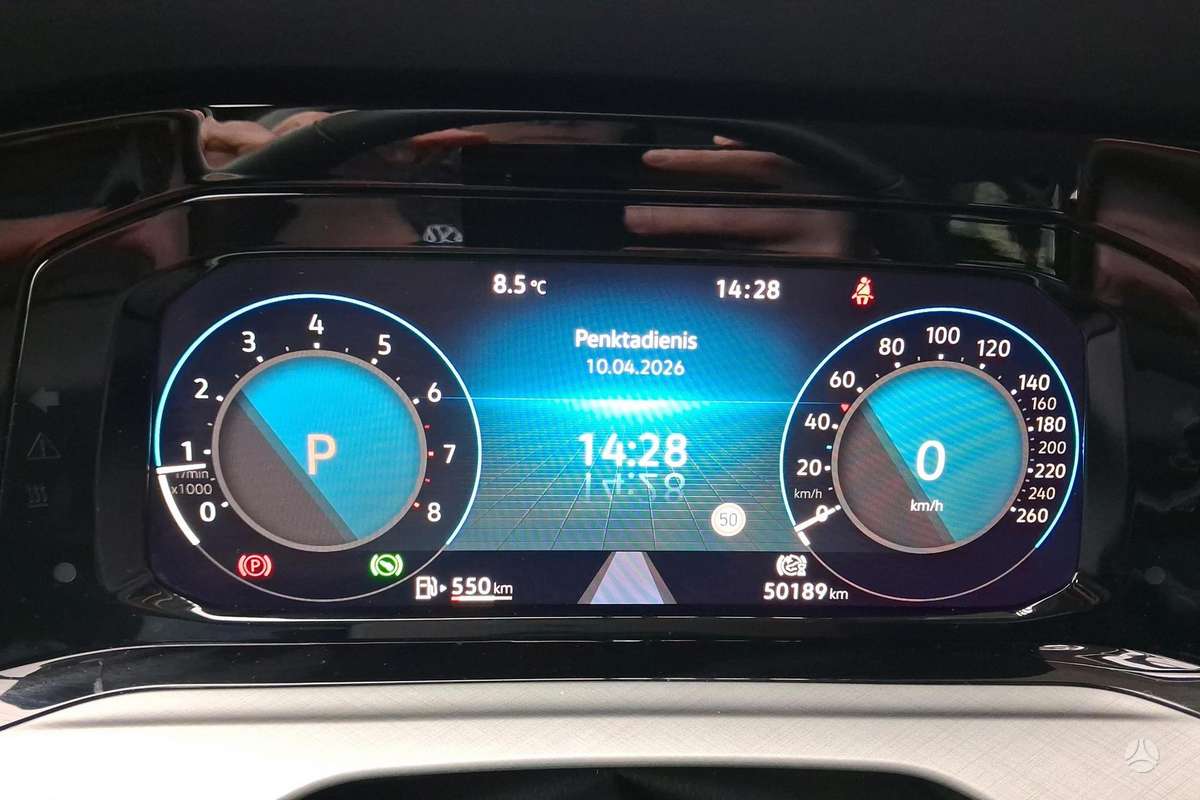 Volkswagen Golf - 10