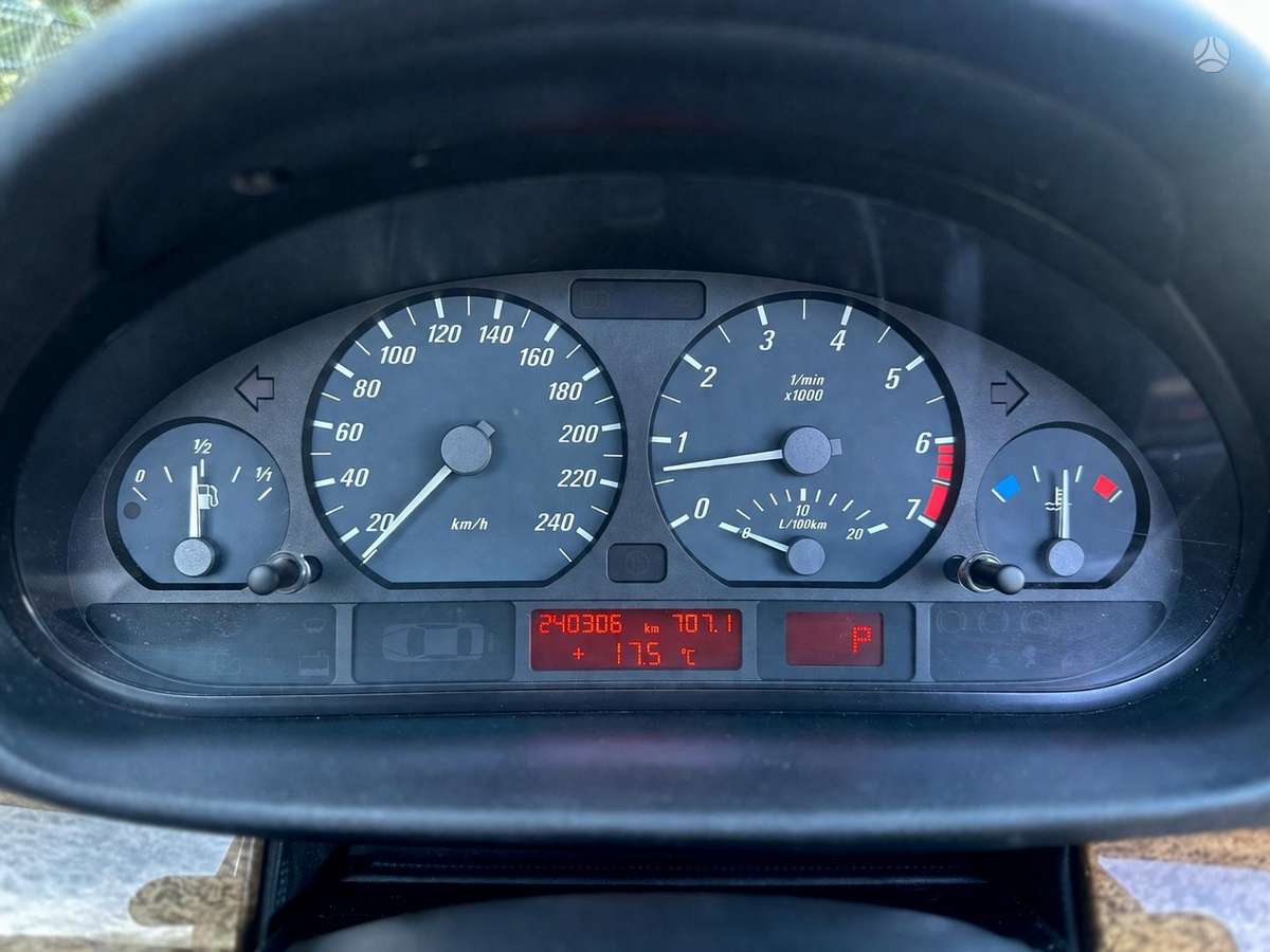 BMW 320, 2.2 l., convertible