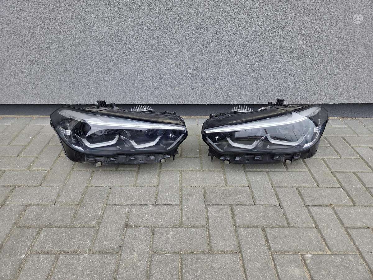 BMW X5 gaismas