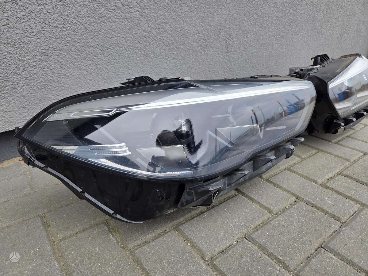 BMW X5 žibintai