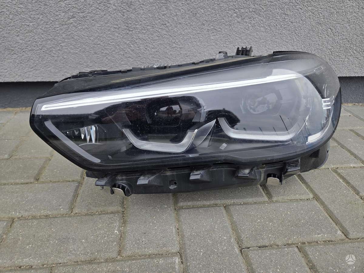 BMW X5 žibintai