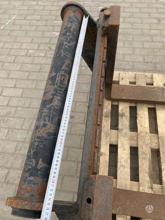 Manitou MT - 1020, palečių šakės