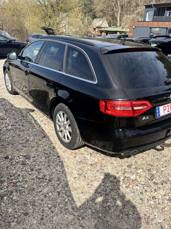 Audi A4, 1.8 l., Универсал