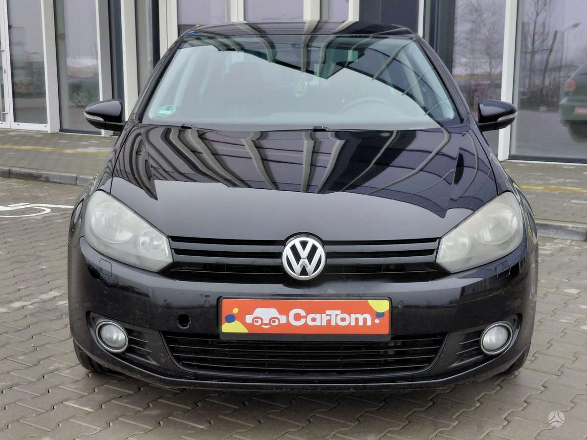 Volkswagen Golf - 2