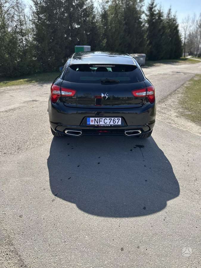 Citroen DS5, 2.0 l., hatchback