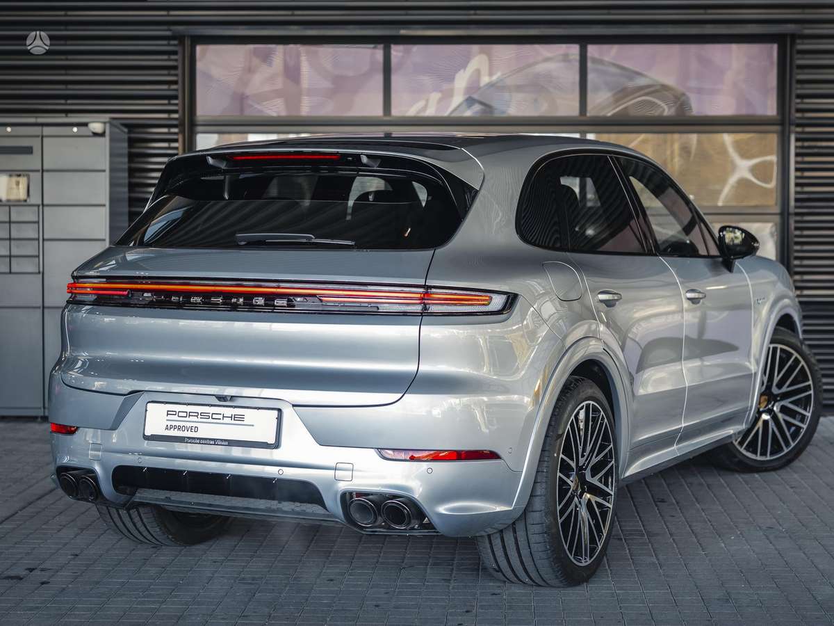 Porsche Cayenne - 5