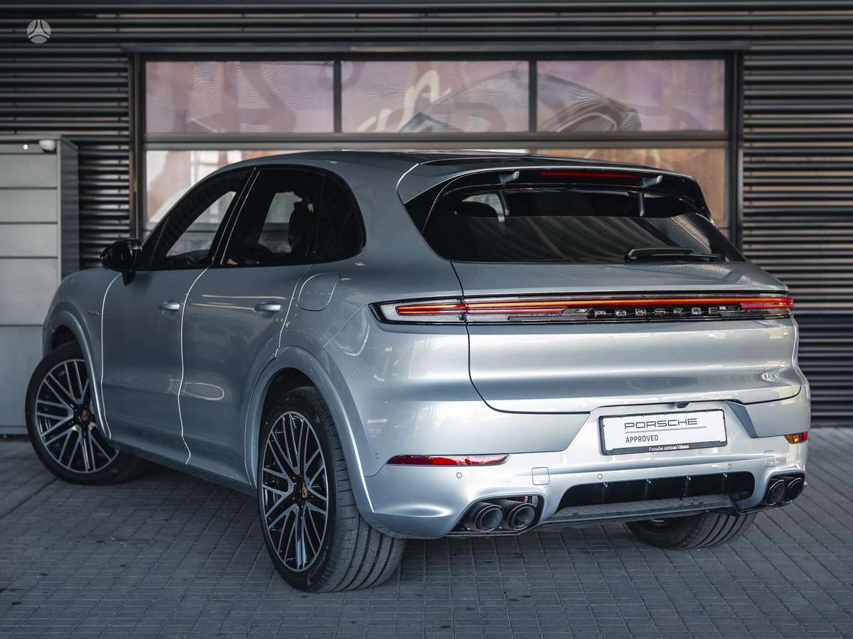 Porsche Cayenne - 3