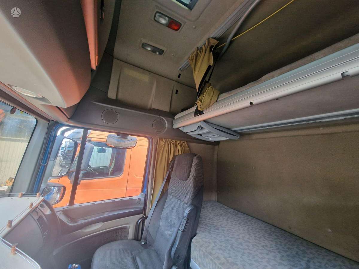 DAF 105,460, double sleeper