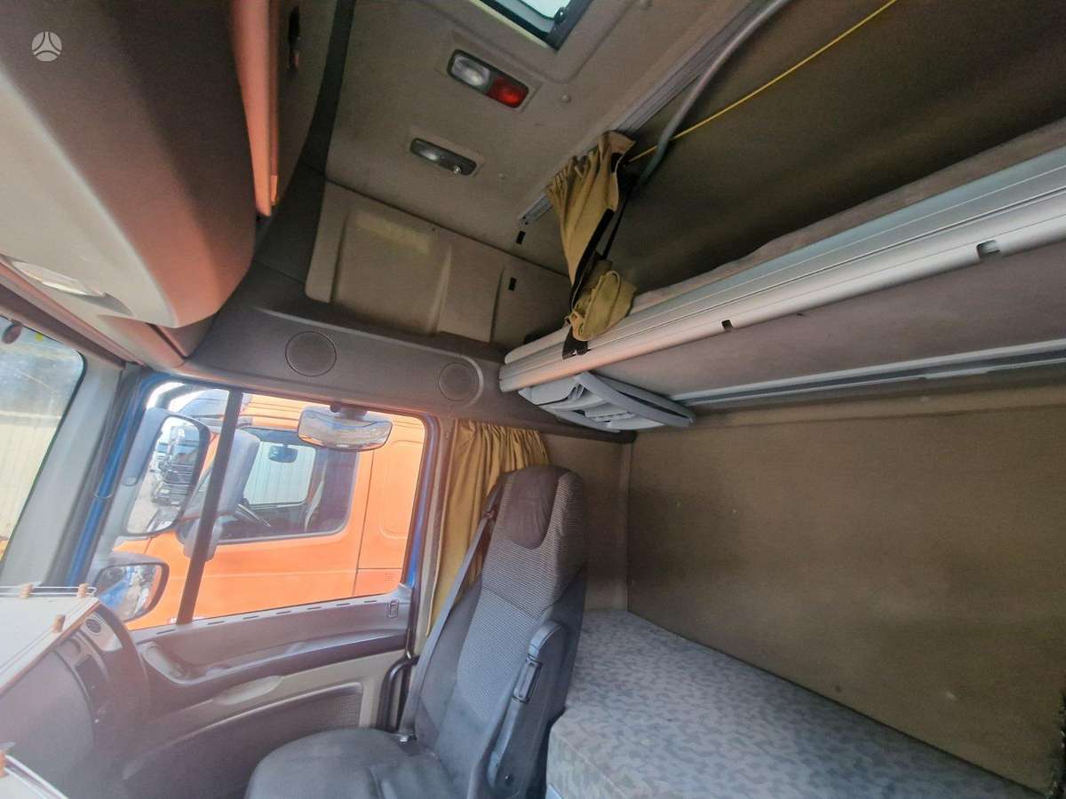 DAF 105,460, double sleeper