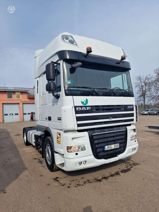 DAF 105,460, double sleeper