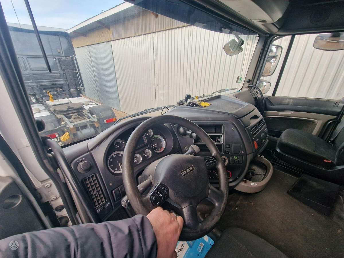 DAF 105,460, double sleeper