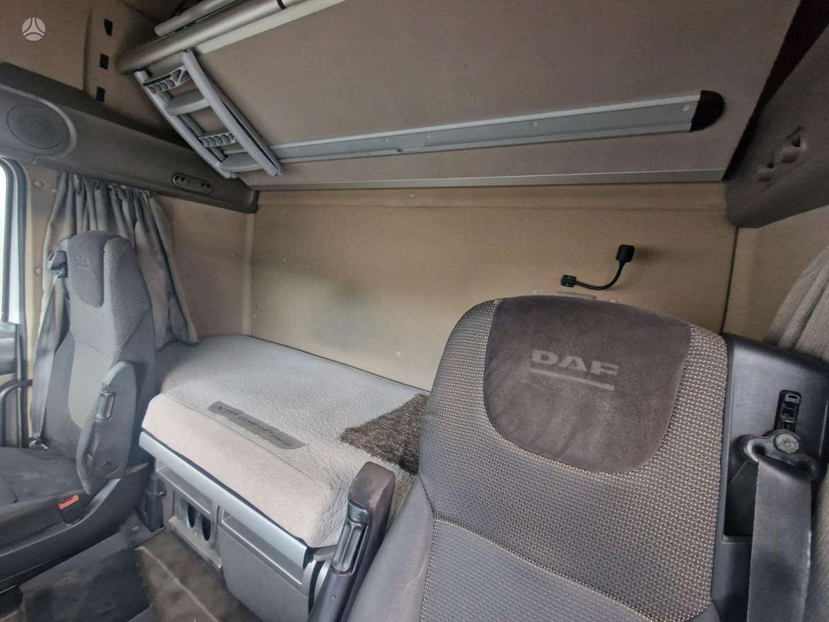 DAF 105,460, 2 miegamosios vietos
