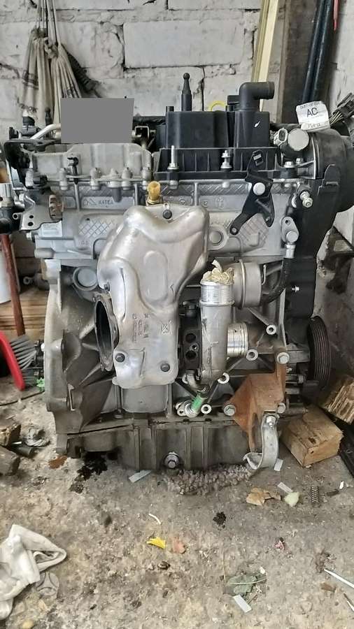 Ford Kuga variklio detalės