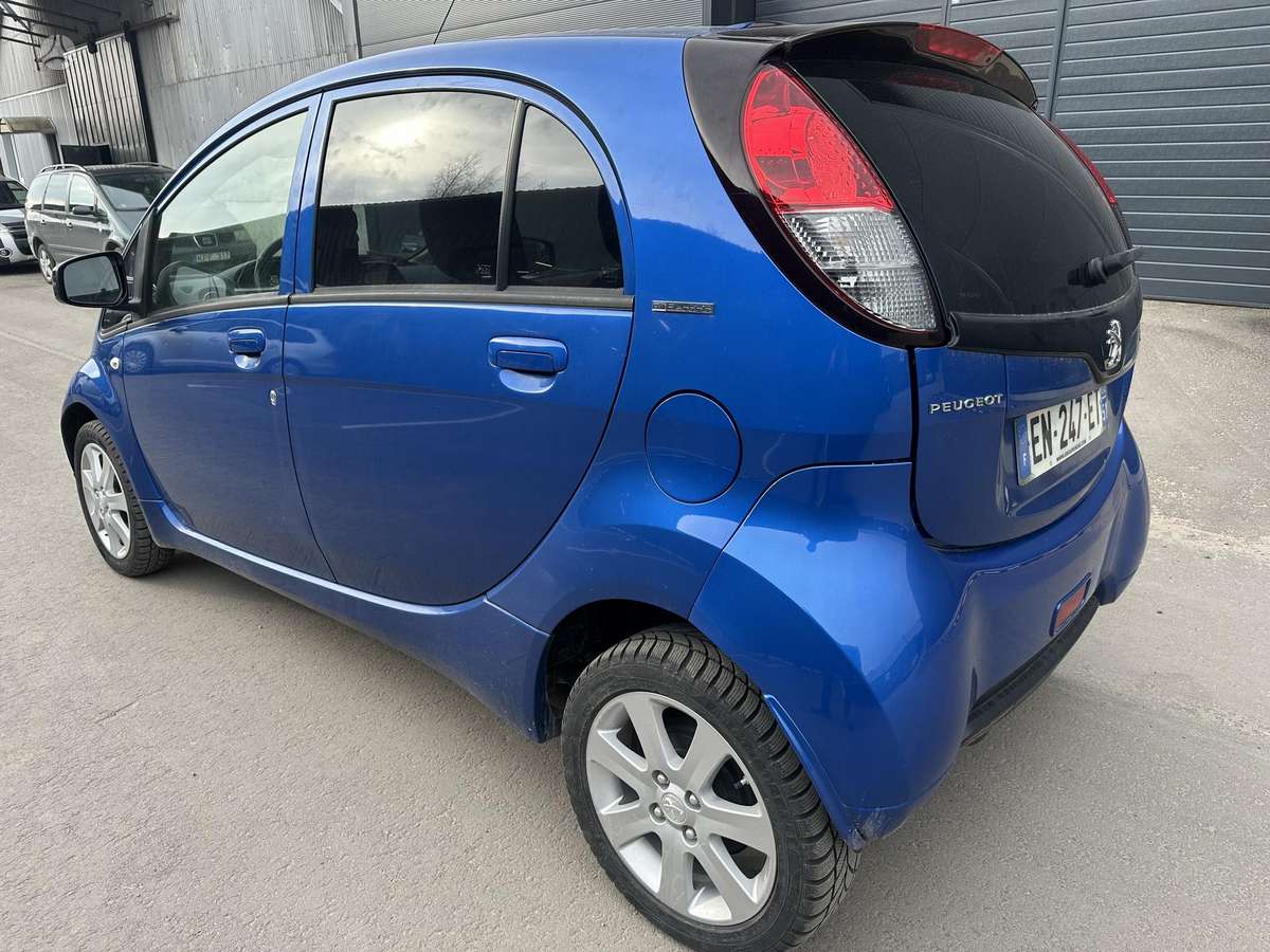 Peugeot iOn, 15 kWh, hatchback