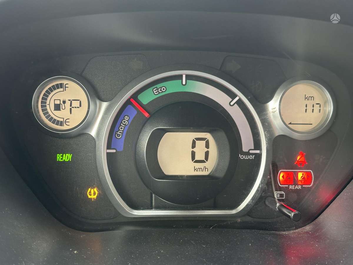 Peugeot iOn, 15 kWh, hatchback