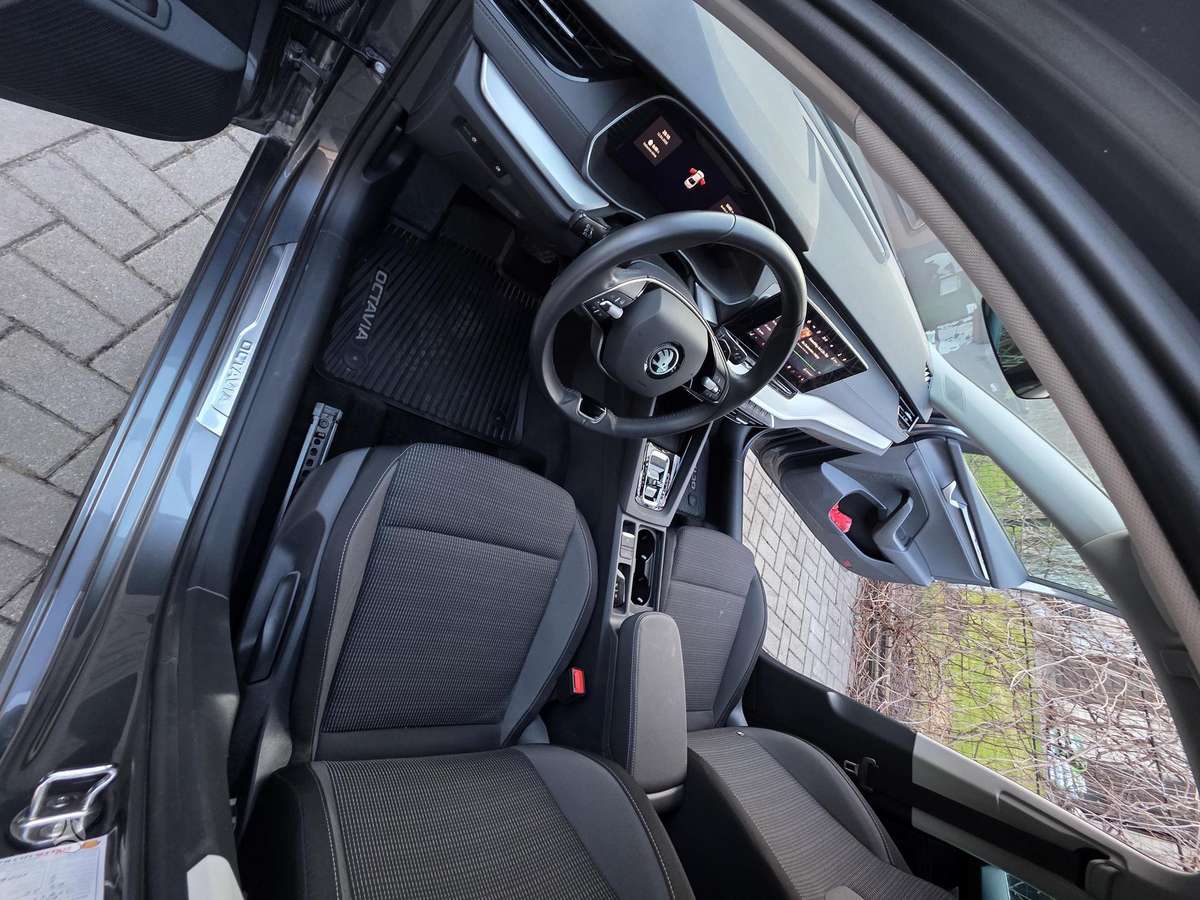 Škoda Octavia - 12