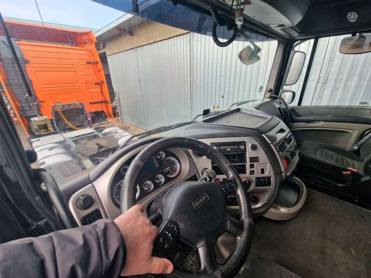 DAF 105,460, 2 miegamosios vietos
