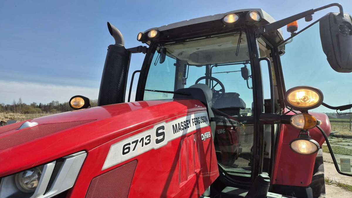 Massey Ferguson 6713S, тракторы