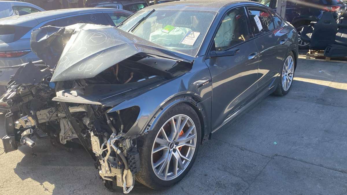 Audi e-tron Sportback for parts