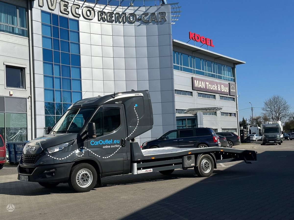 Iveco 35S18, auto transporters