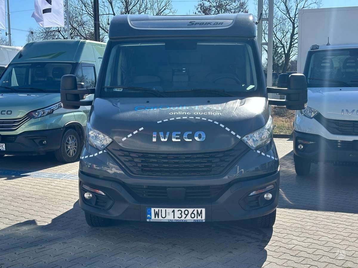 Iveco 35S18, auto transporters