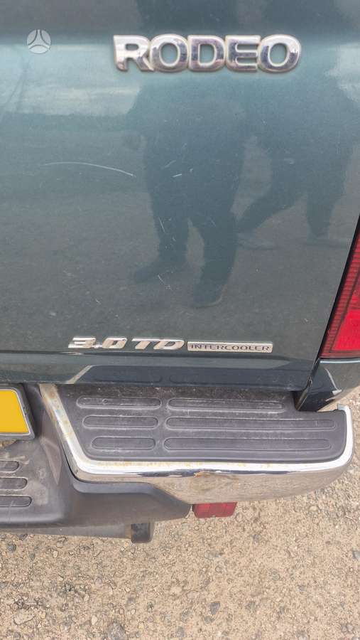 Isuzu Rodeo, 3.0 l., Пикап