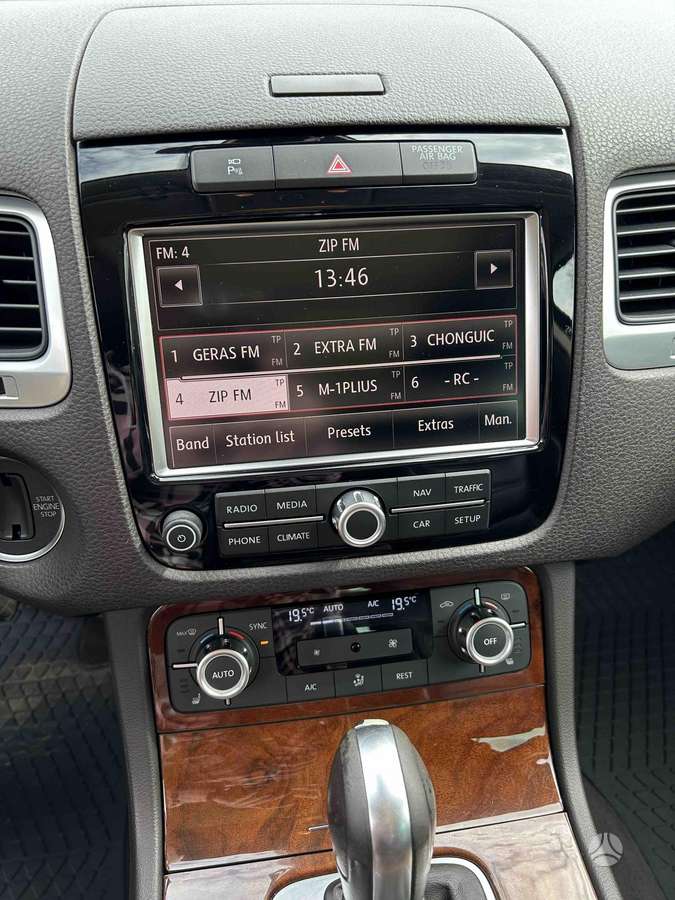 Volkswagen Touareg - 10