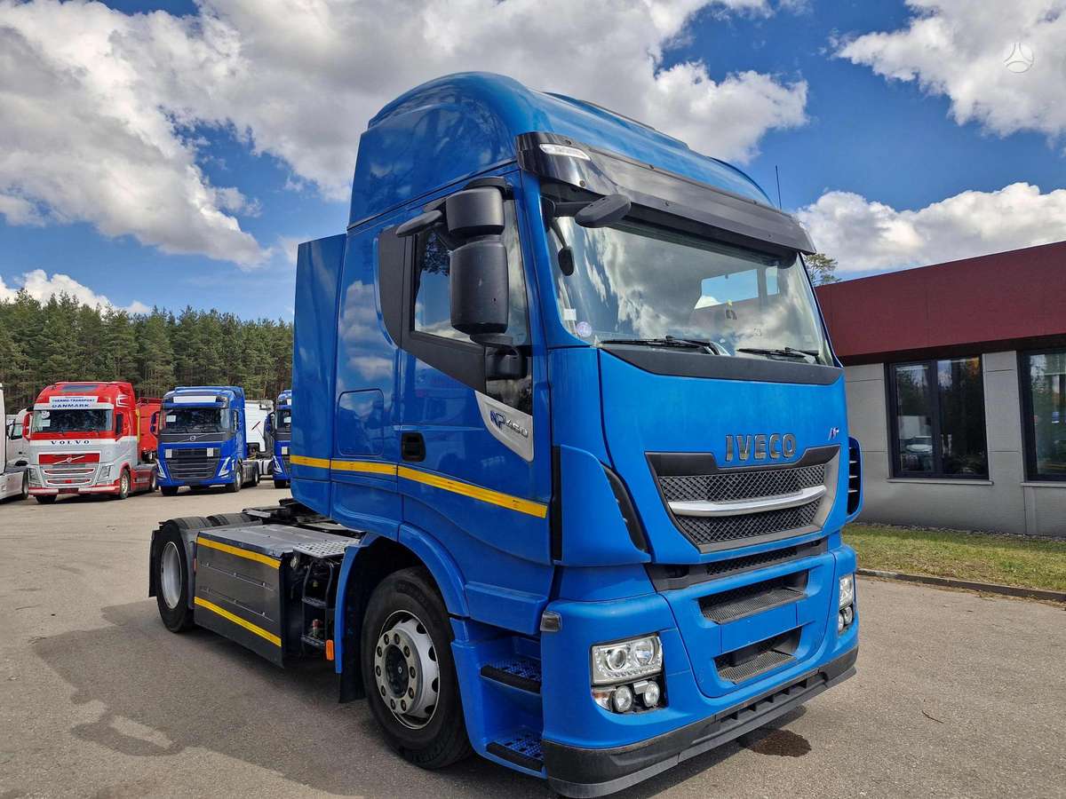 Iveco AS440S46 T/P CNG, double sleeper