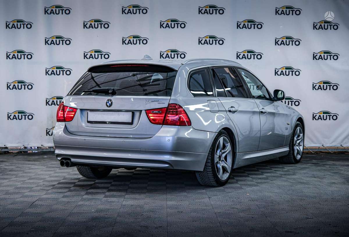 BMW 325, 3.0 l., wagon