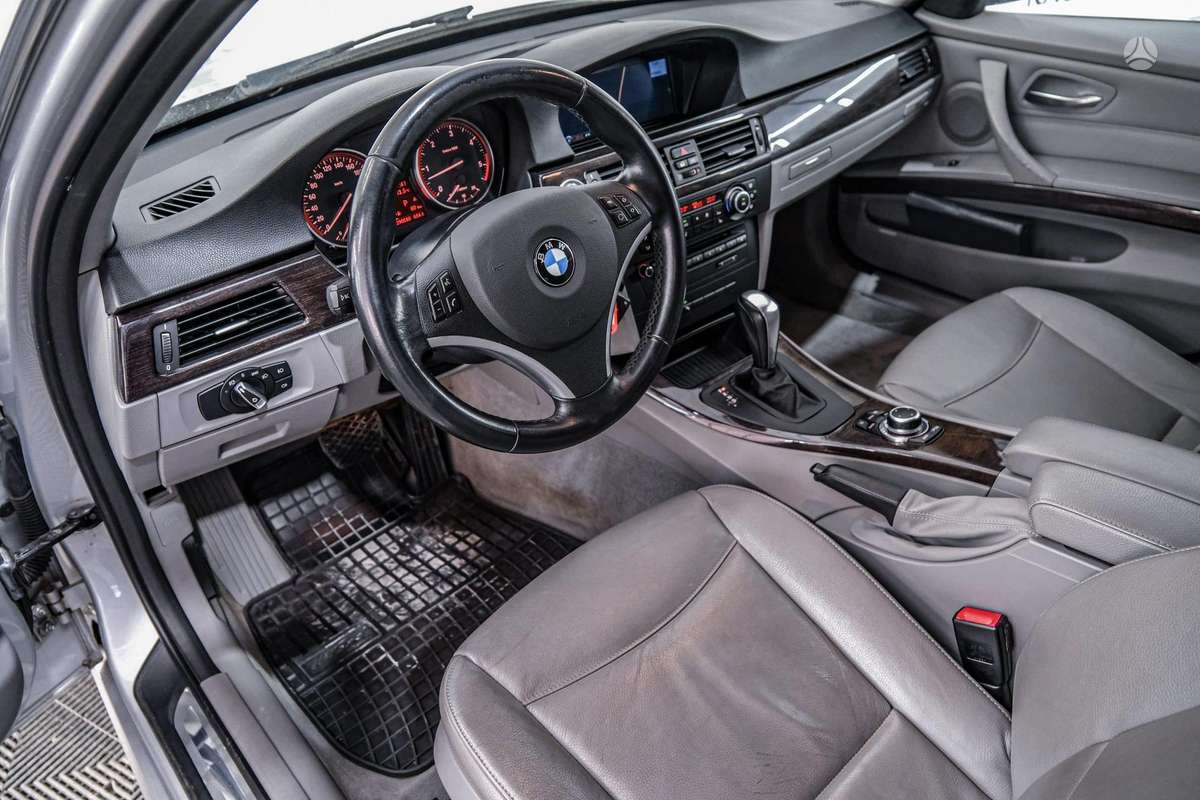 BMW 325, 3.0 l., wagon