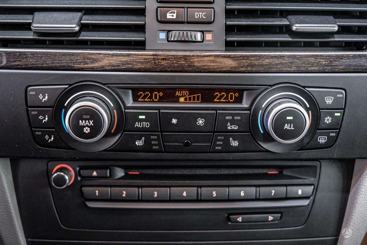 BMW 325, 3.0 l., wagon