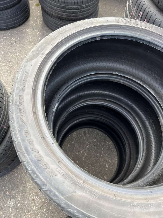 Pirelli P zero, summer 255/40 R19