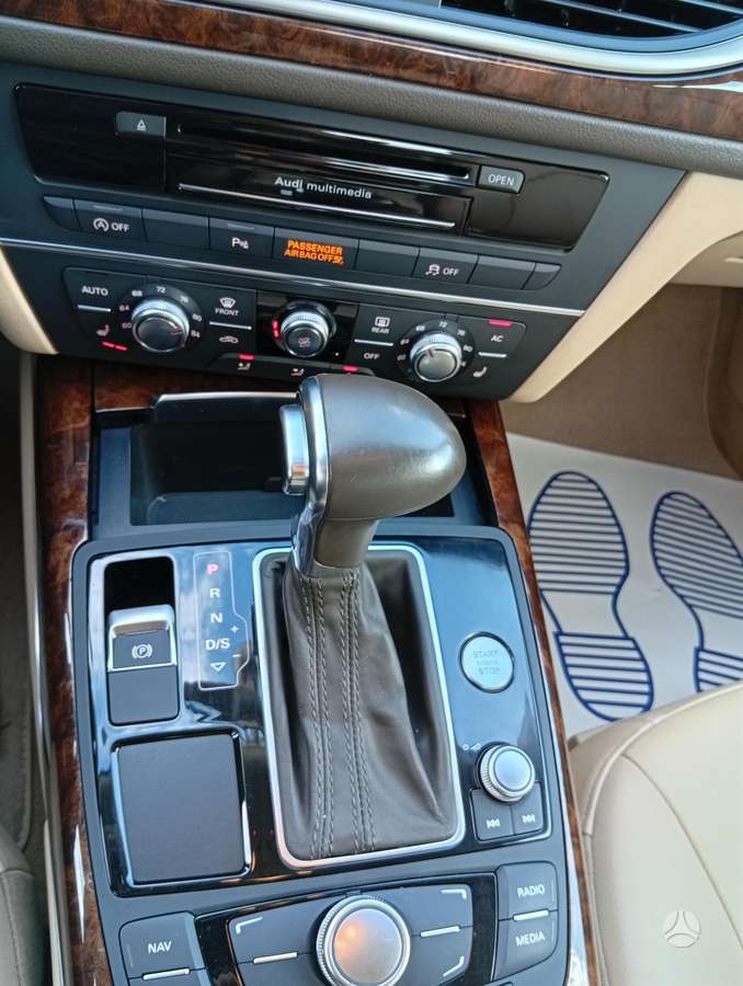 Audi A6, 3.0 l., Седан