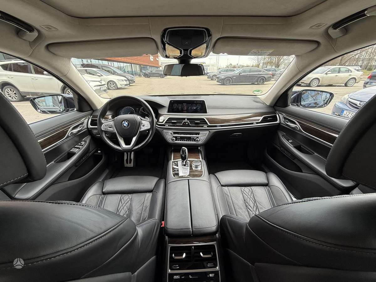 BMW 740, 3.0 l., Седан