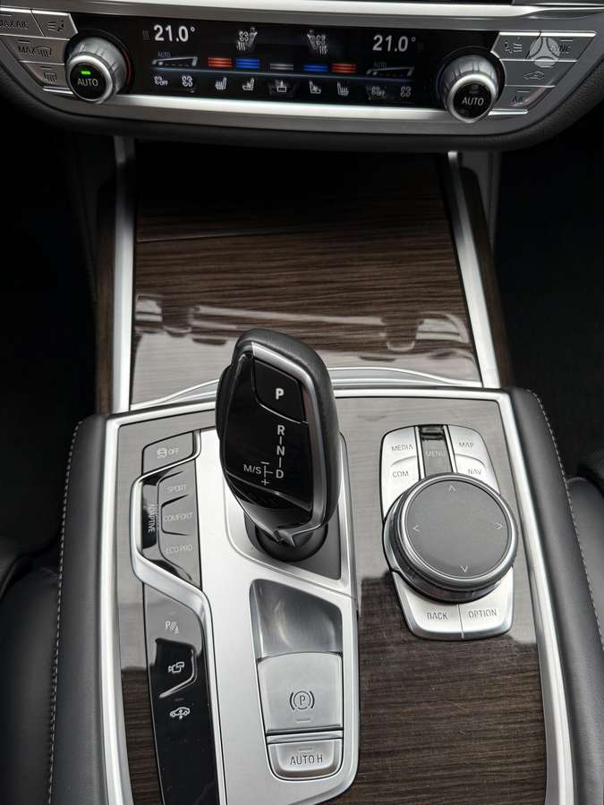BMW 740, 3.0 l., Седан