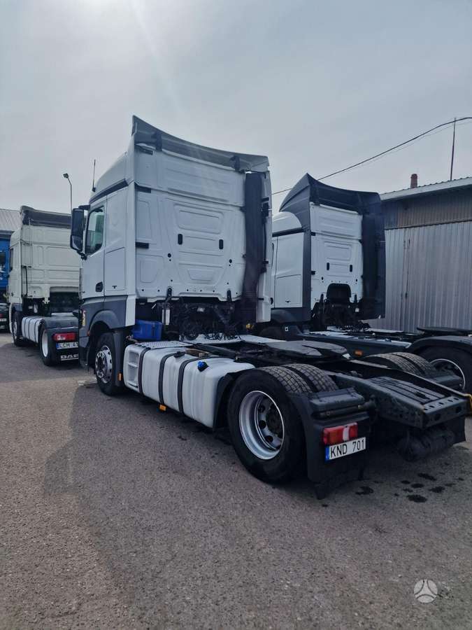 Mercedes-Benz Actros 1845, double sleeper