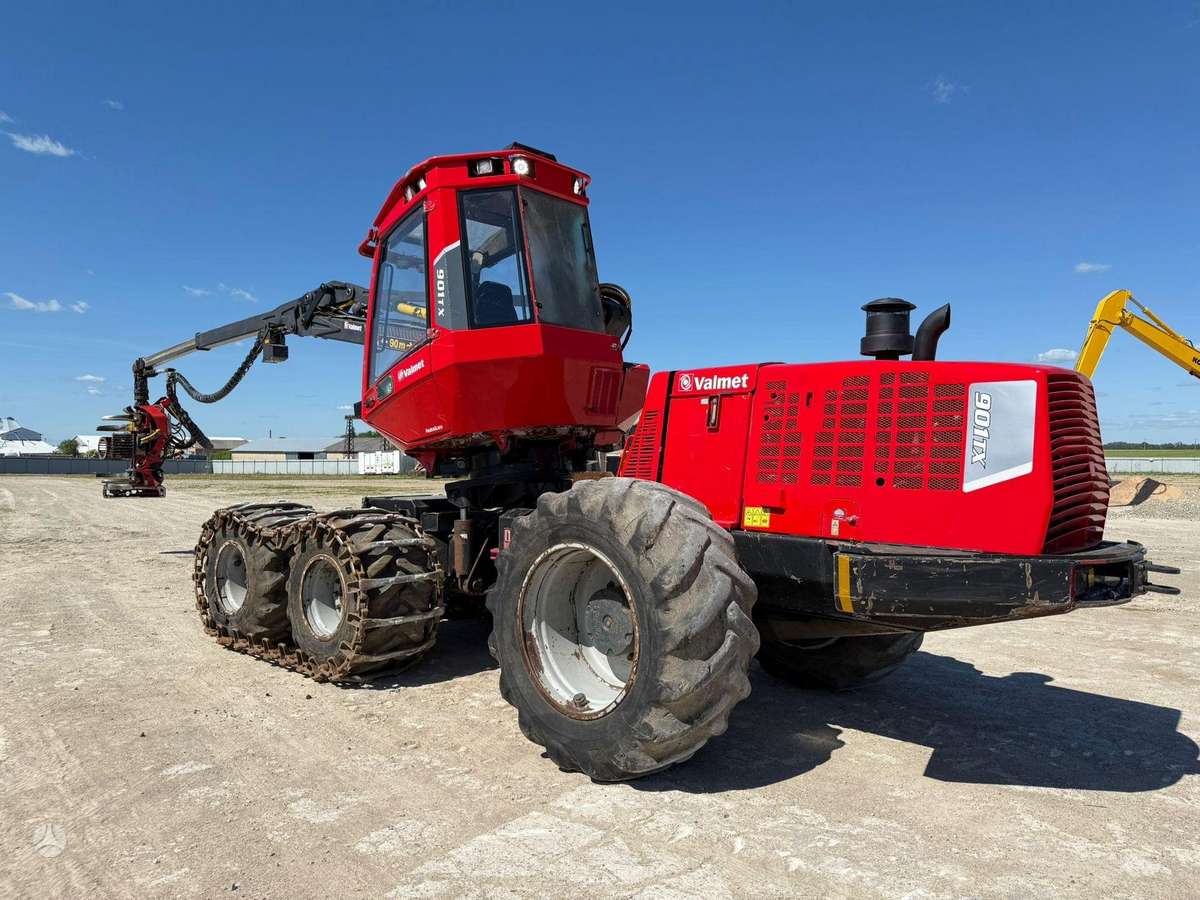 Valmet 901 TX , SP561LF, harvesters