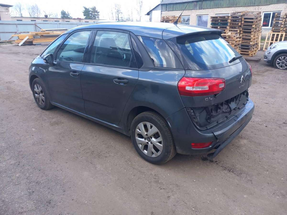 Citroen C4 Picasso rezerves daļās. Engine code hny eb2dts color code ktp